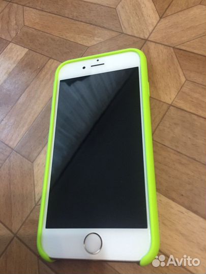 Телефон iPhone 6