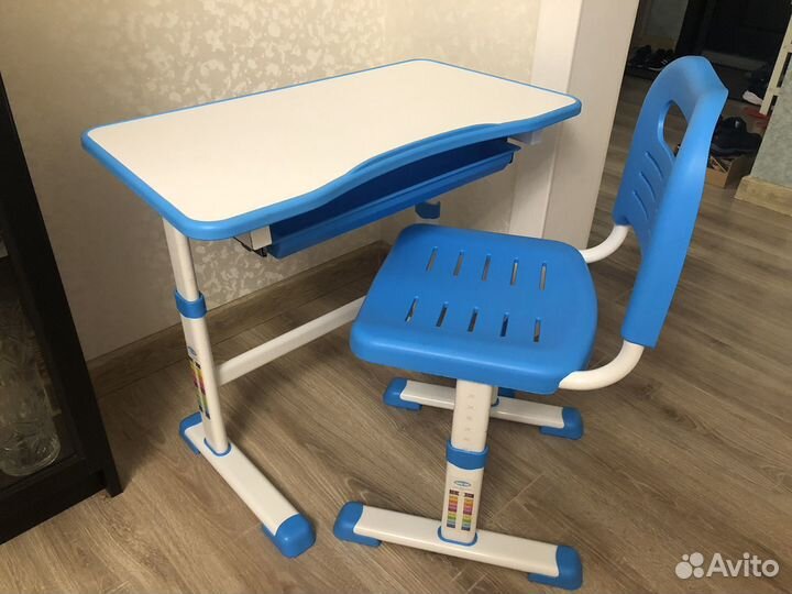 Растущая парта и стул Shandong