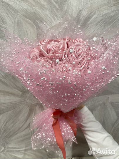 Букет из атласных лент розовый