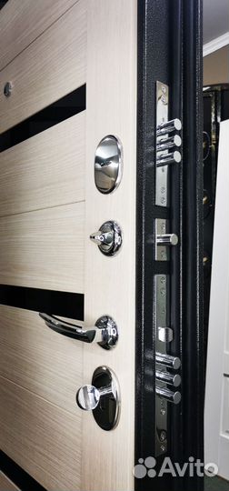 Дверь входная Рубикон