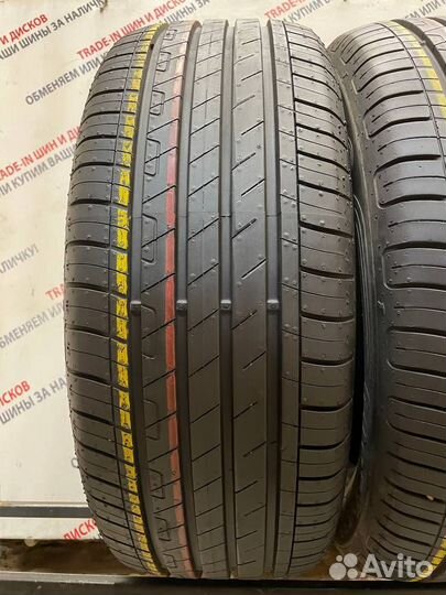 Goodyear EfficientGrip Performance 215/55 R17 94V