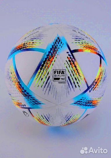 Футбольный мяч играть