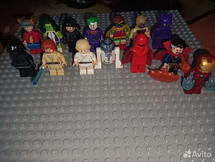 Lego минифигурки
