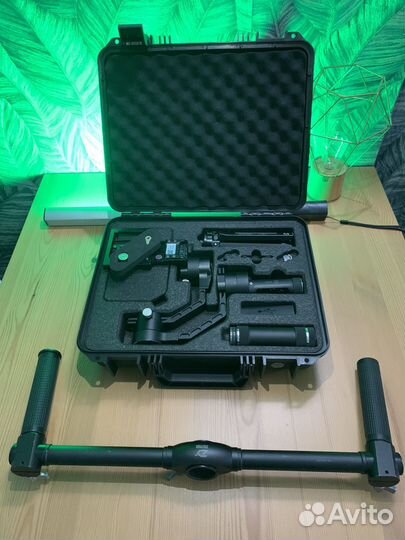 Стабилизатор Zhiyun Crane Plus