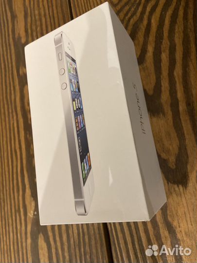 Коробка от iPhone 5