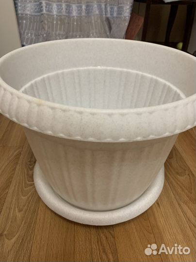 Горшок для цветов высокий