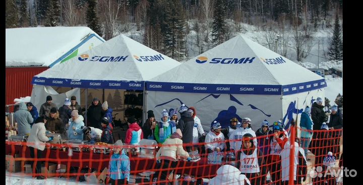 Шатер с металлическим каркасом и тентом