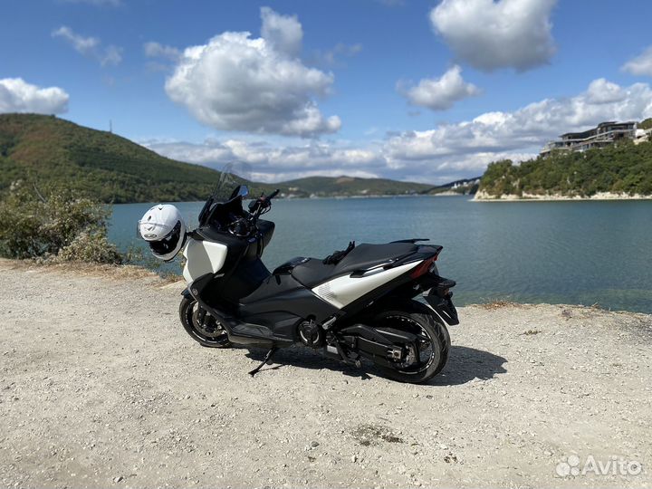 Yamaha Tmax 6 поколение