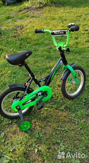 Детский велосипед с доп колесами