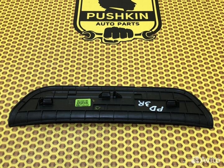 Накладка порога декоративная задняя правая Hyundai