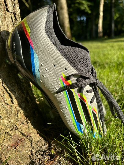 Футбольные бутсы adidas X