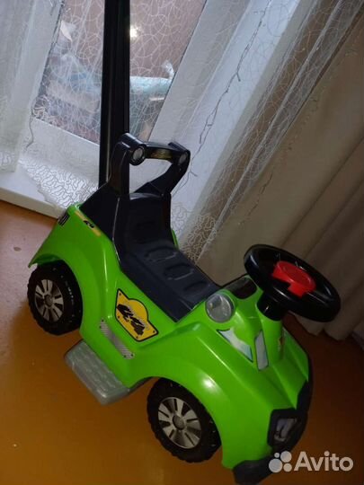 Машинка-каталка