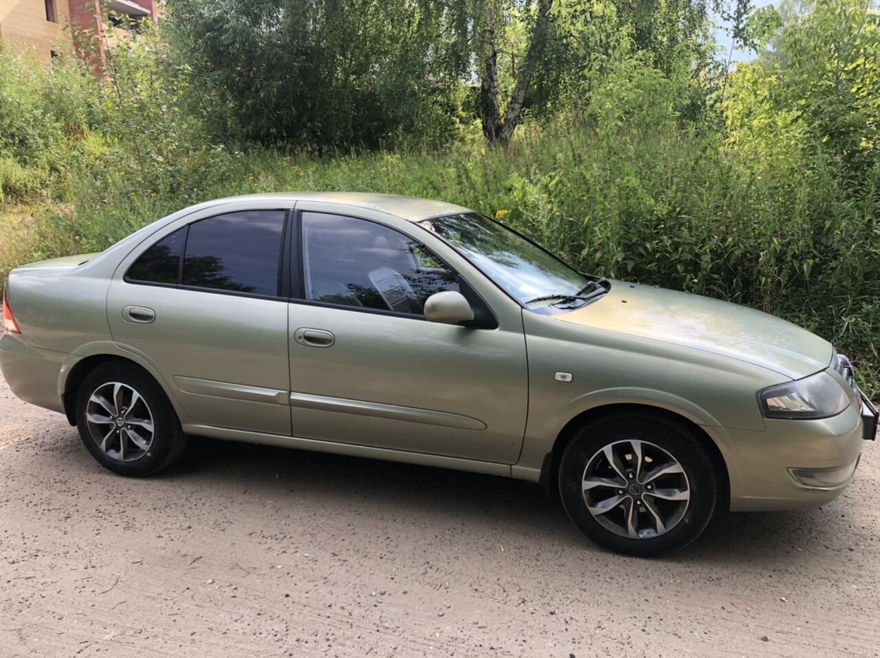 Nissan Almera Classic: фото владельца