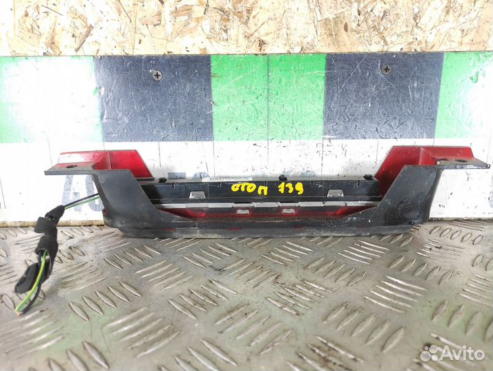 Фонарь задний стоп сигнал Ford Focus 1998-2005