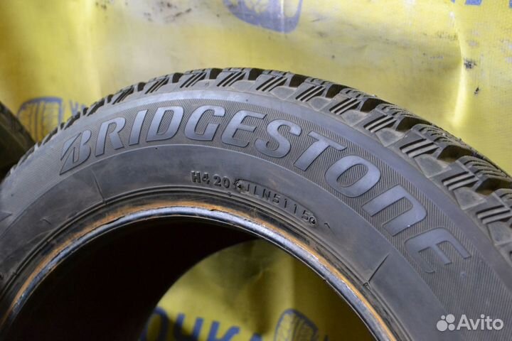 Bridgestone Blizzak Spike-01 205/60 R16