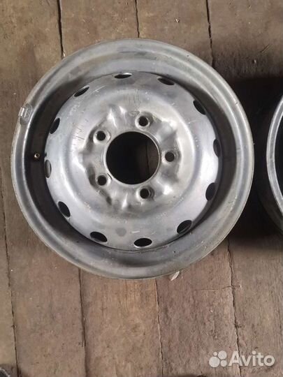 Продам диски на ниву R16