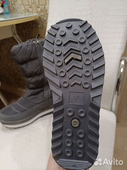 Дутики женские зимние