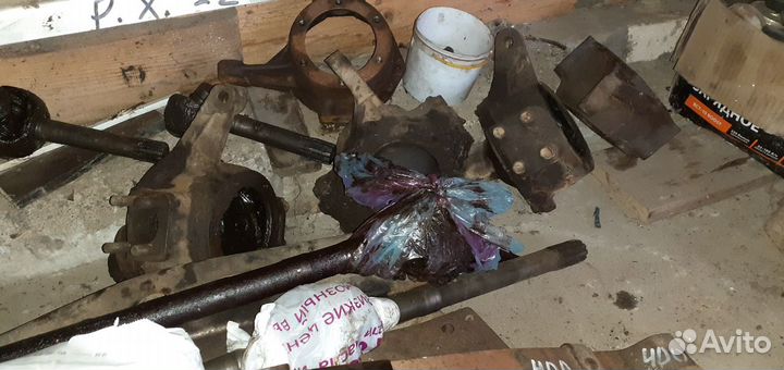 Поворотный кулак УАЗ