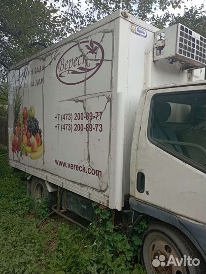 Mitsubishi Fuso Canter, 2001