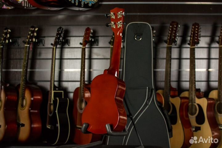 Укулеле Martin Romas + Аксессуары