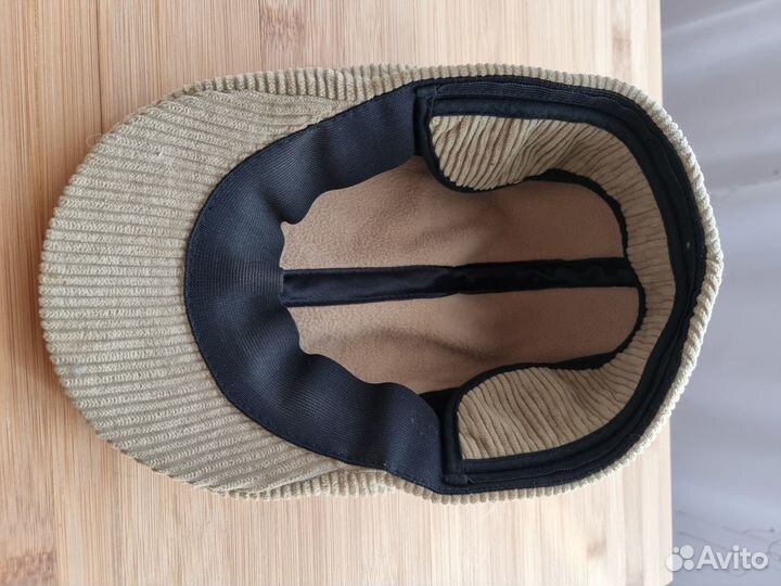 Вельветовая кепка