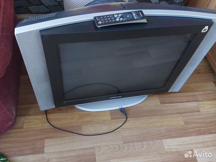 Телевизор samsung