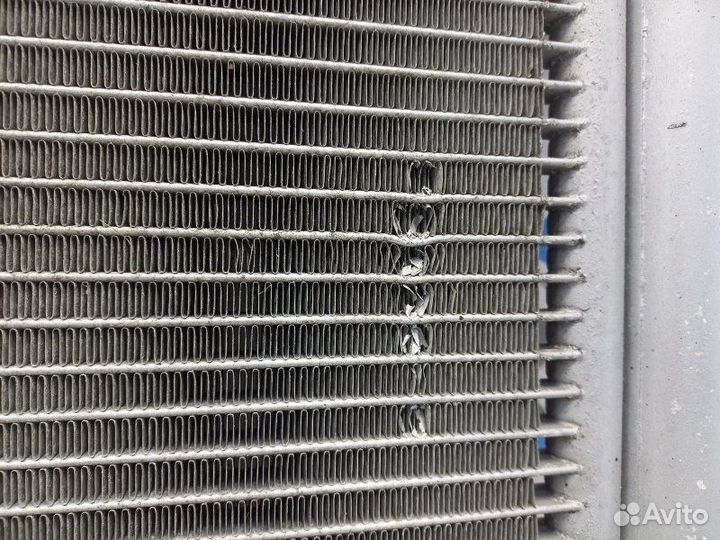 Радиатор кондиционера (конденсер) Volvo Xc 70 2.4