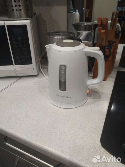 Чайник электрический Electrolux
