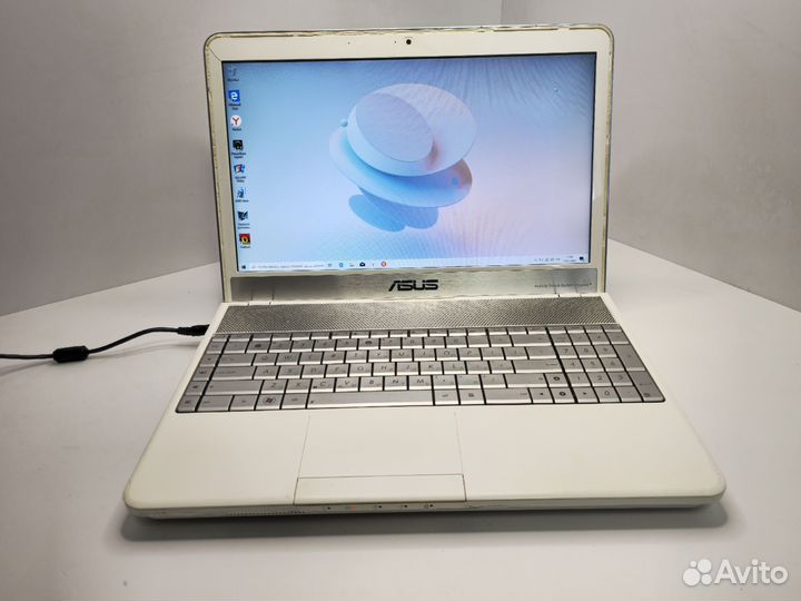 Игровой ноутбук Asus i3/Nvidia GT/SSD