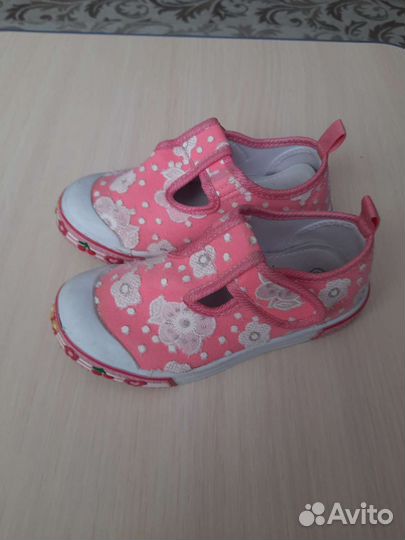 Кеды для девочки 27р
