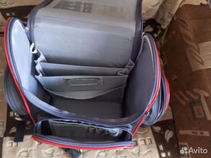 Школьный портфель (ранец) Hummingnird