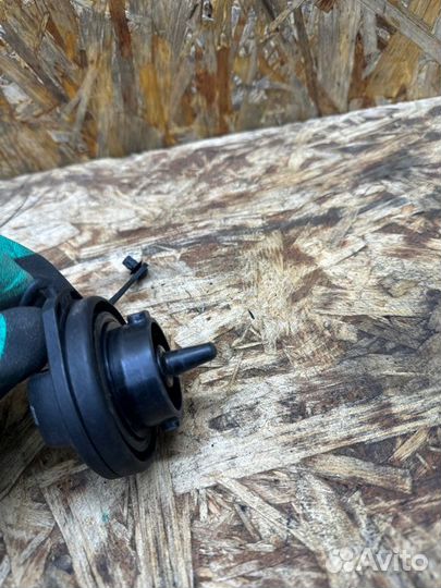 Крышка топливного бака Audi Q7 4L 3.0 BUG