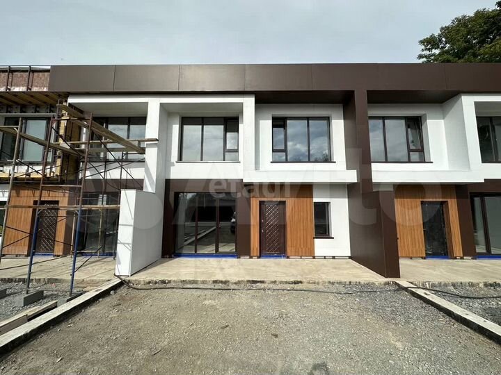 Таунхаус 164,3 м² на участке 1,6 сот.