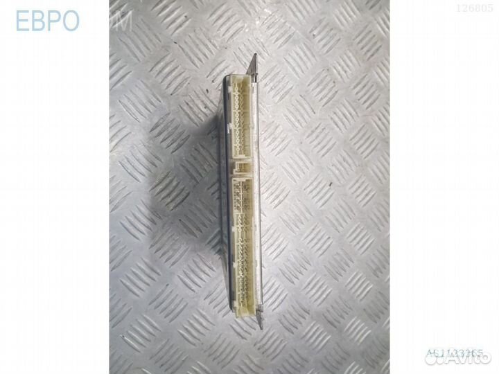 Блок управления (эбу) пневмоподвески mercedes W220 s1123365