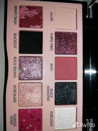 Палетка теней Vamp pupa 003