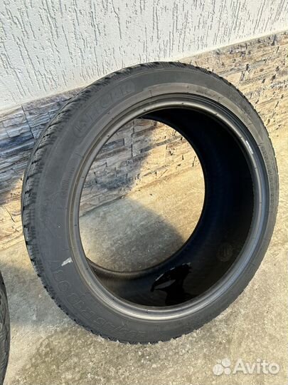 Tigar Winter 235/45 R18