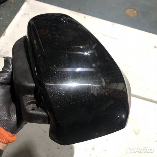 Правая крышка для Suzuki VZ1600 Marauder