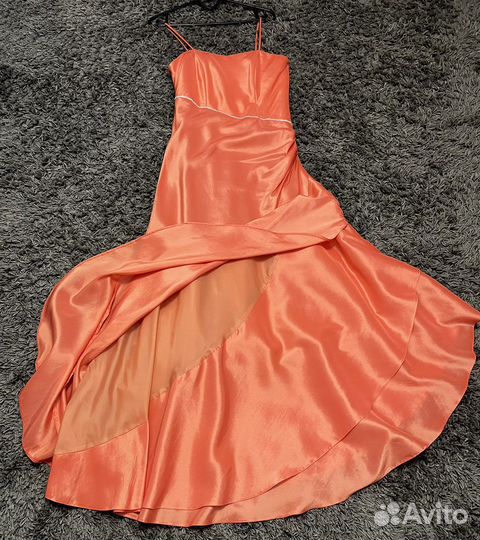 Платье на выпускной, свадьбу, торжество