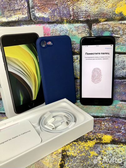 iPhone SE (2020), 64 ГБ