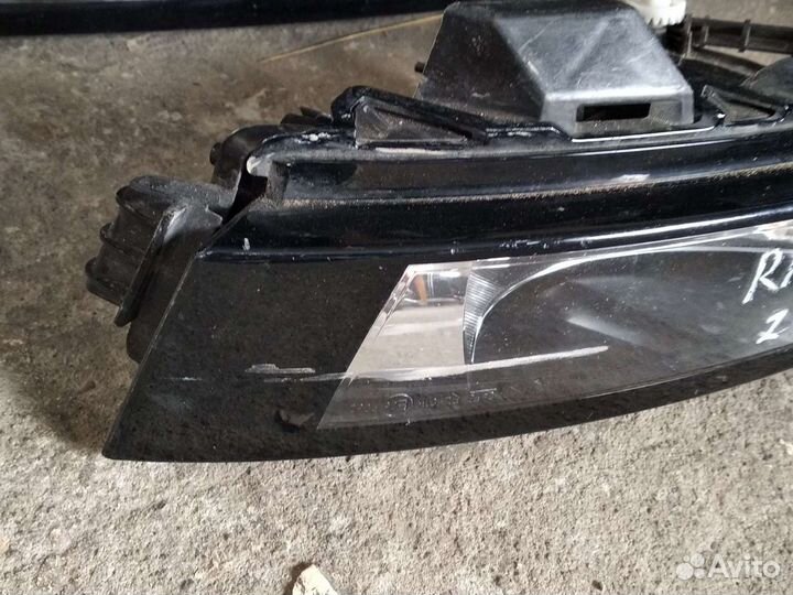 Фара противотуманная Skoda Rapid