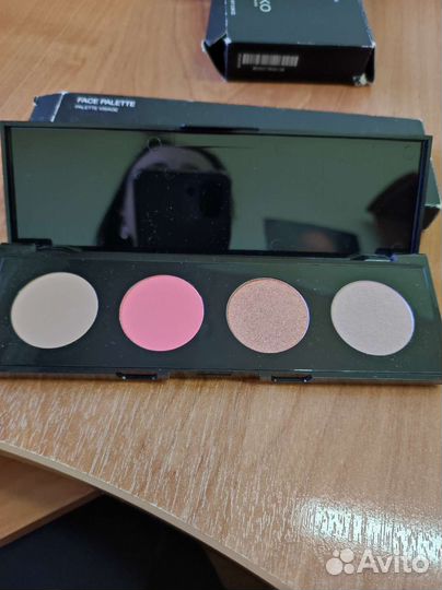 Палитра для лица kiko