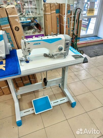 Швейная машина Jack F5