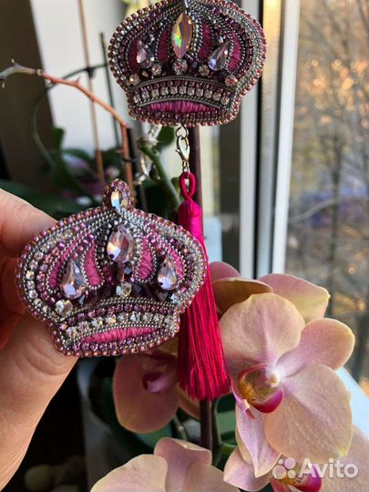 Брошь и подвеска 