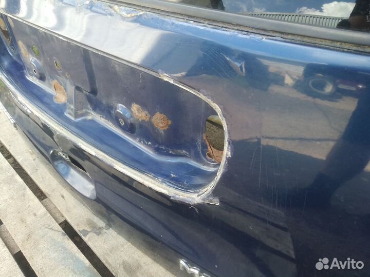 Крышка багажника Рено Сценик 1