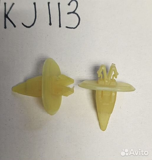 Клипса крепежная KJ113