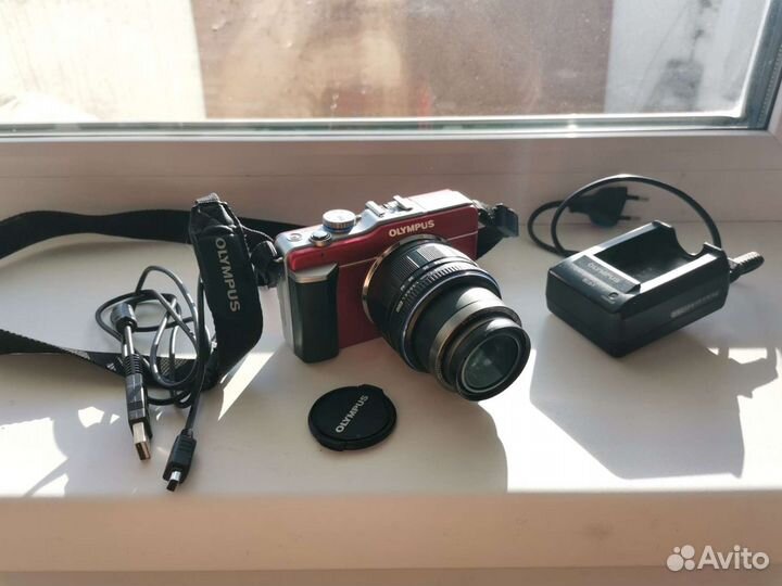 Продам фотоаппарат olimpus E-PL1