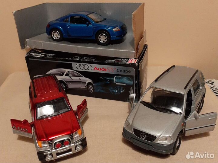 Модели машинок audi Welly,Tins 'Toys