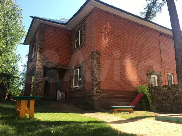 Коттедж 350 м² на участке 9,2 сот.