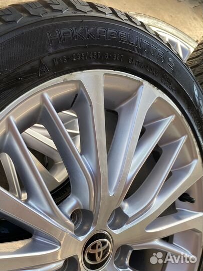 Nokian Tyres Hakkapeliitta 9 235/45 R18