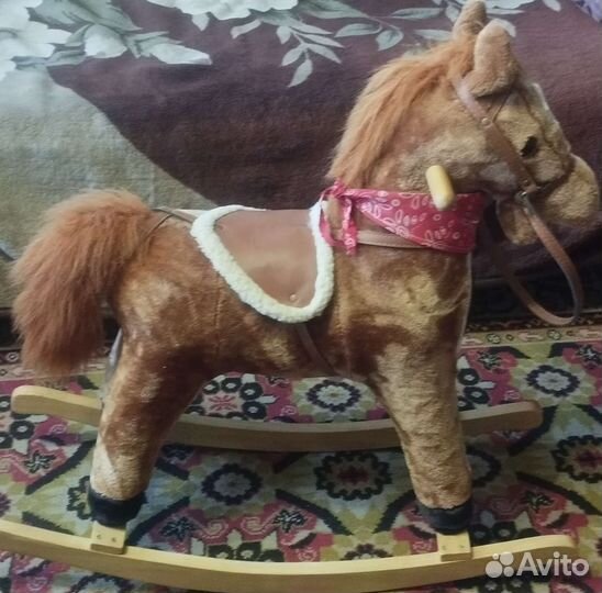 Детская качалка лошадь